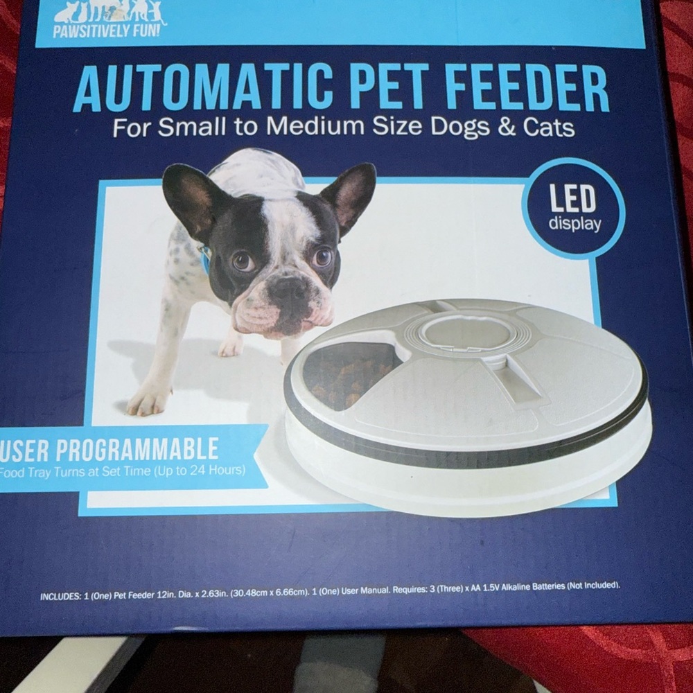 Pawsitively Fun Automatic Pet Feeder
